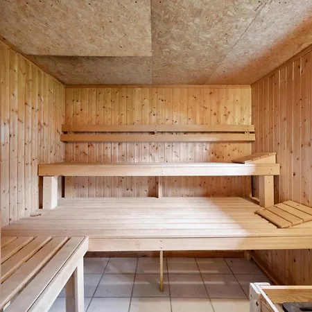 Amazing In With Sauna ريكلين